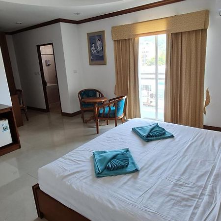 Pipikuku Hotel & Restaurant Patong Buitenkant foto