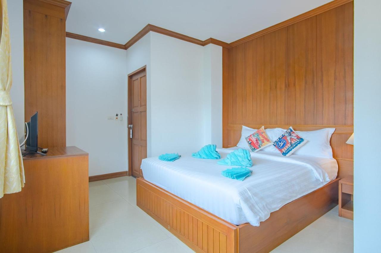Pipikuku Hotel & Restaurant Patong Buitenkant foto