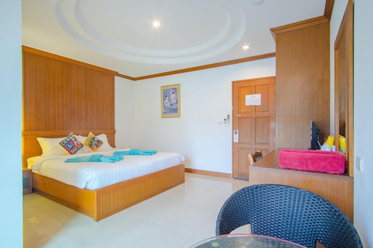 Pipikuku Hotel & Restaurant Patong Buitenkant foto