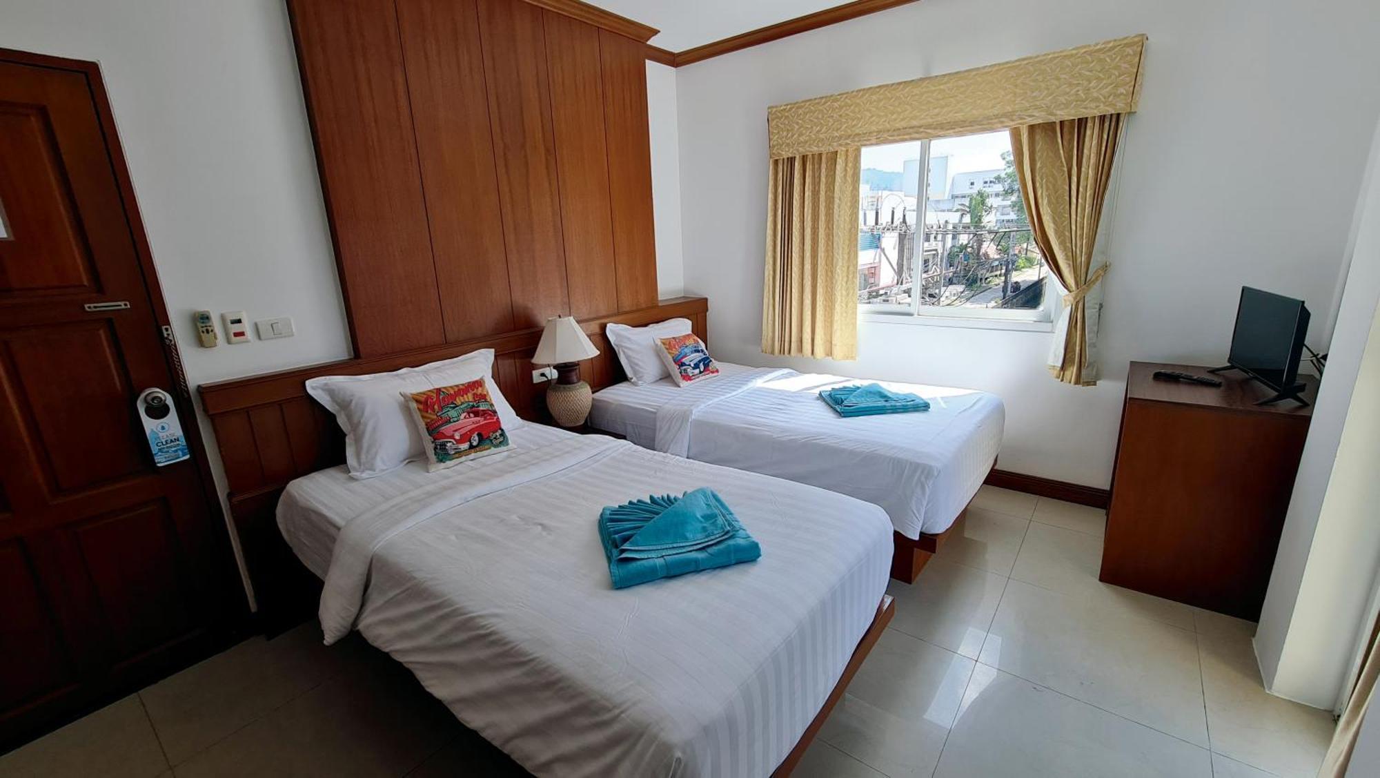 Pipikuku Hotel & Restaurant Patong Buitenkant foto